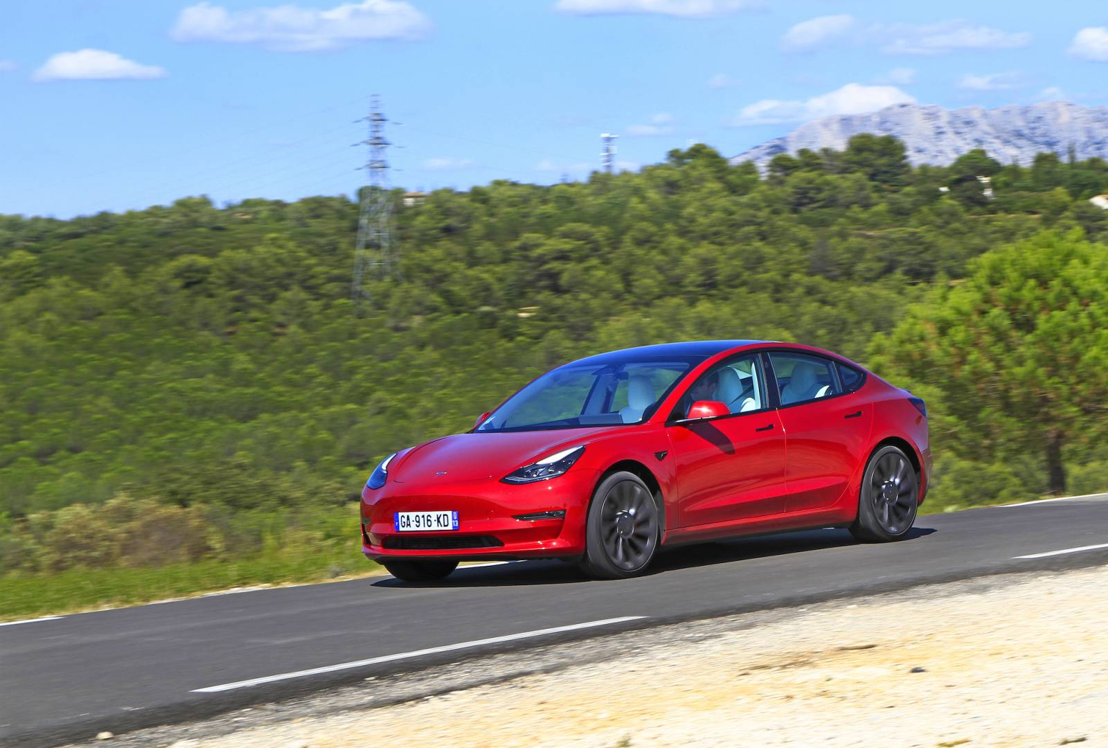 La Tesla Model 3 Performance 