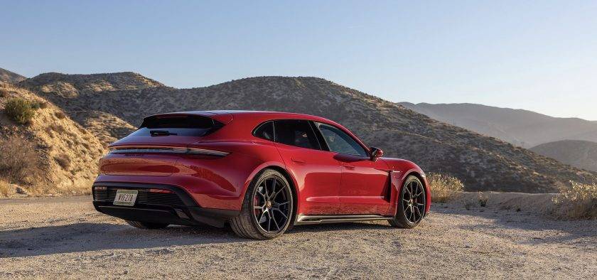 une assurance tous risques pour la porsche taycan GTS Sport Turismo