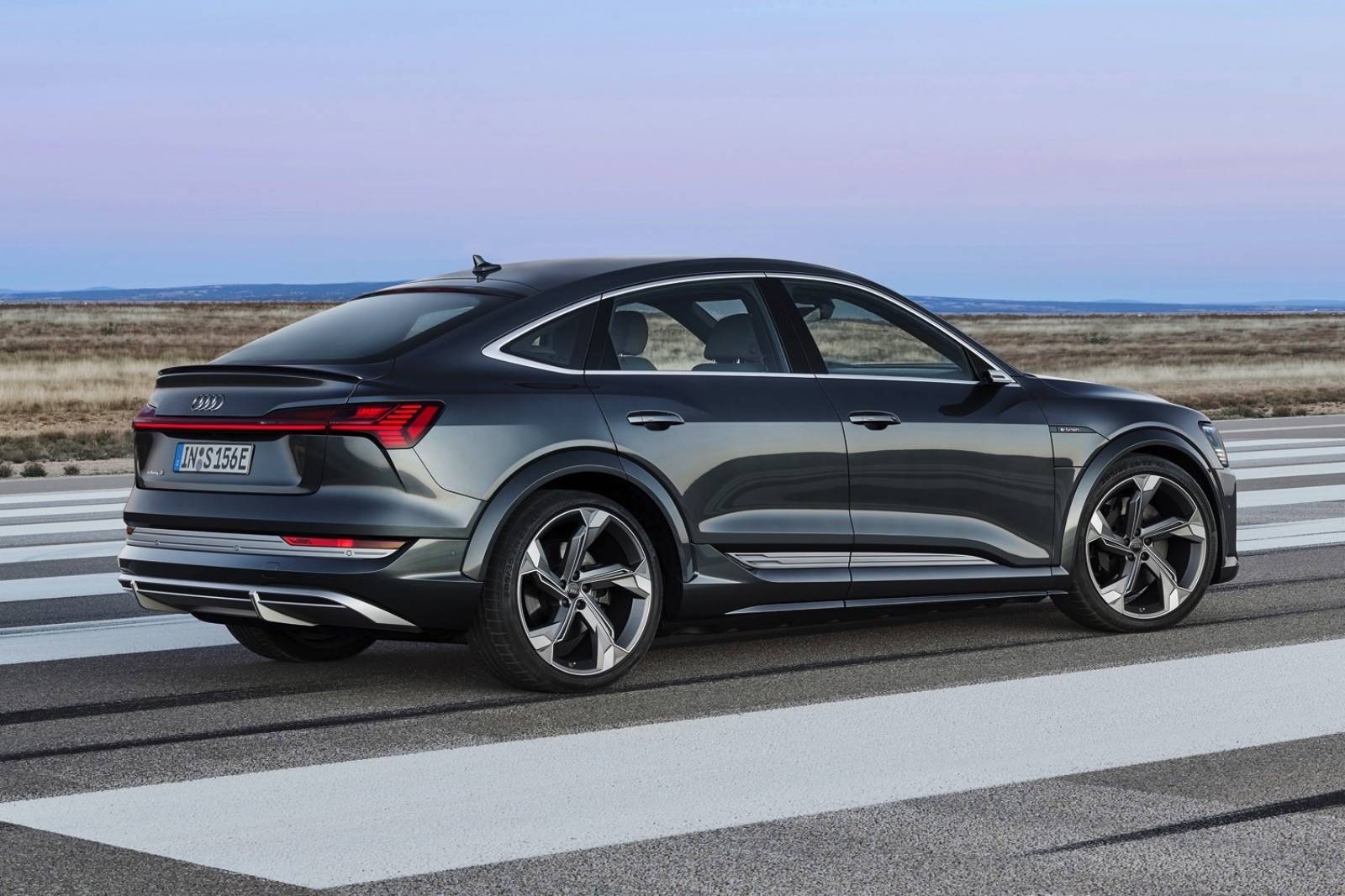 Trouvez une assurance tous risques au meilleur prix pour votre Audi e-tron S avec Infinite Assurances