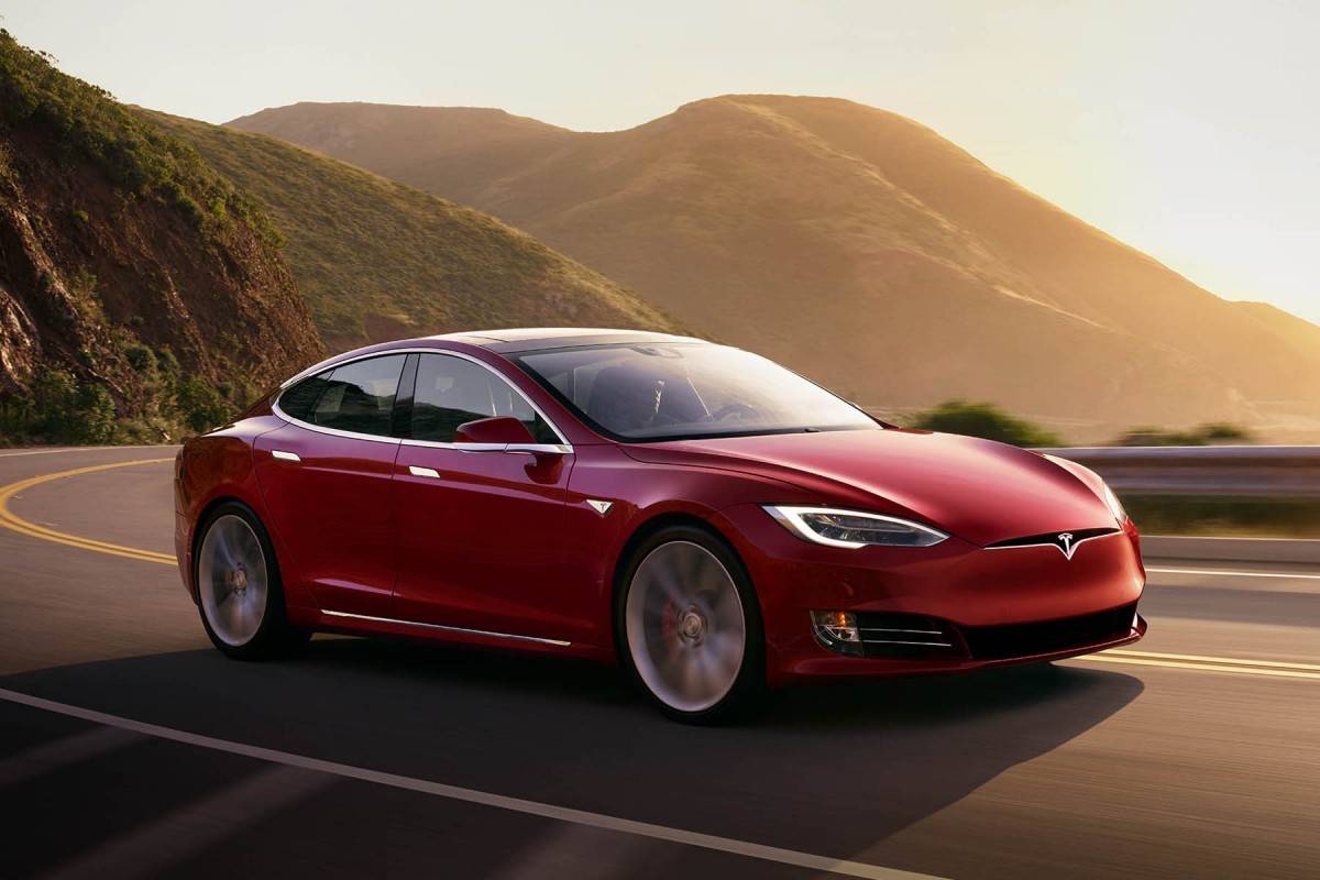 assurer votre tesla pas chère et en tous risques à Nice