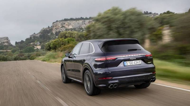 comparez votre assurance pas chère à nice pour porsche Cayenne Hybride