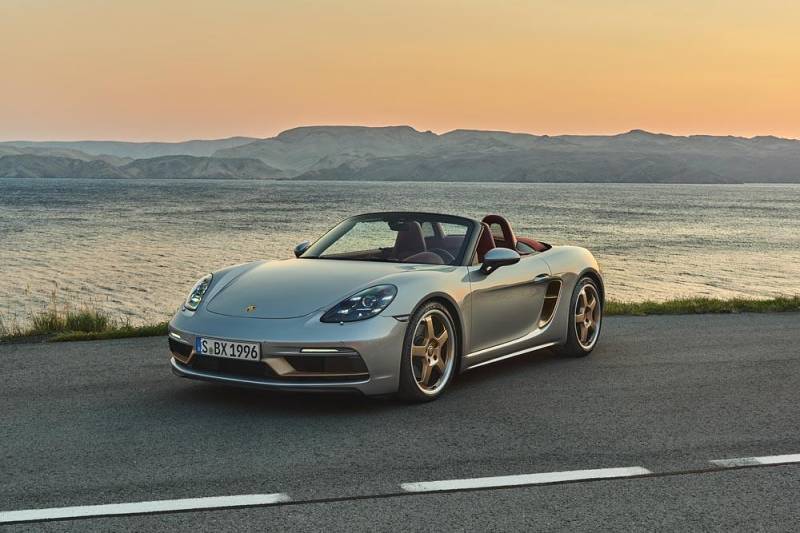 PORSCHE BOXSTER 718