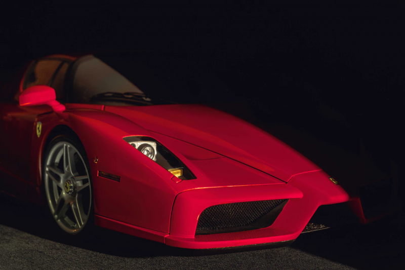 Comment bien assurer une Ferrari Enzo avec Infinite Assurance sur la Cote d'Azur